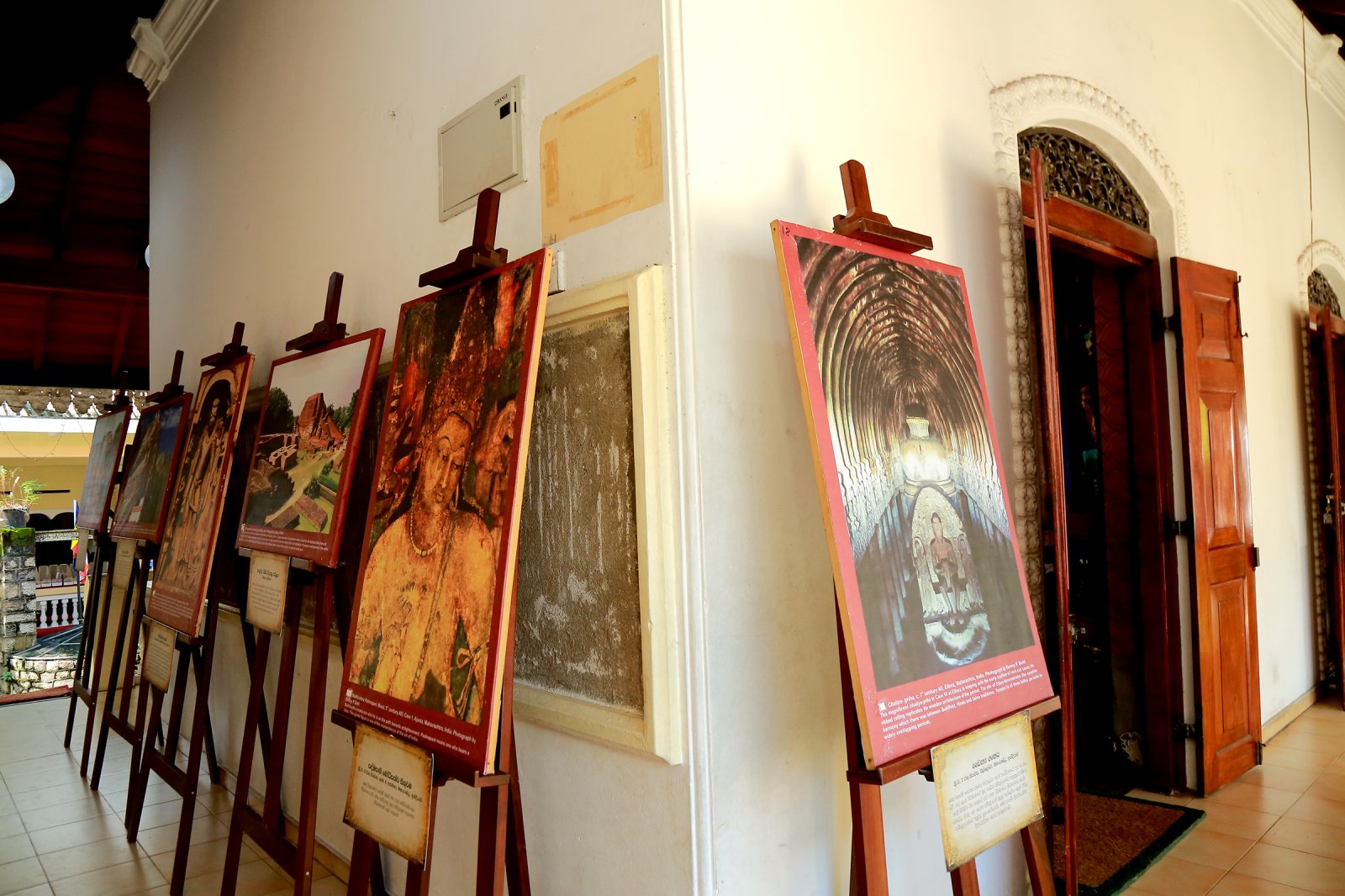 Commemorating Ill Full Moon Poya Day India’s Rich Buddhist Heritage Exhibition reaches Gampaha District3